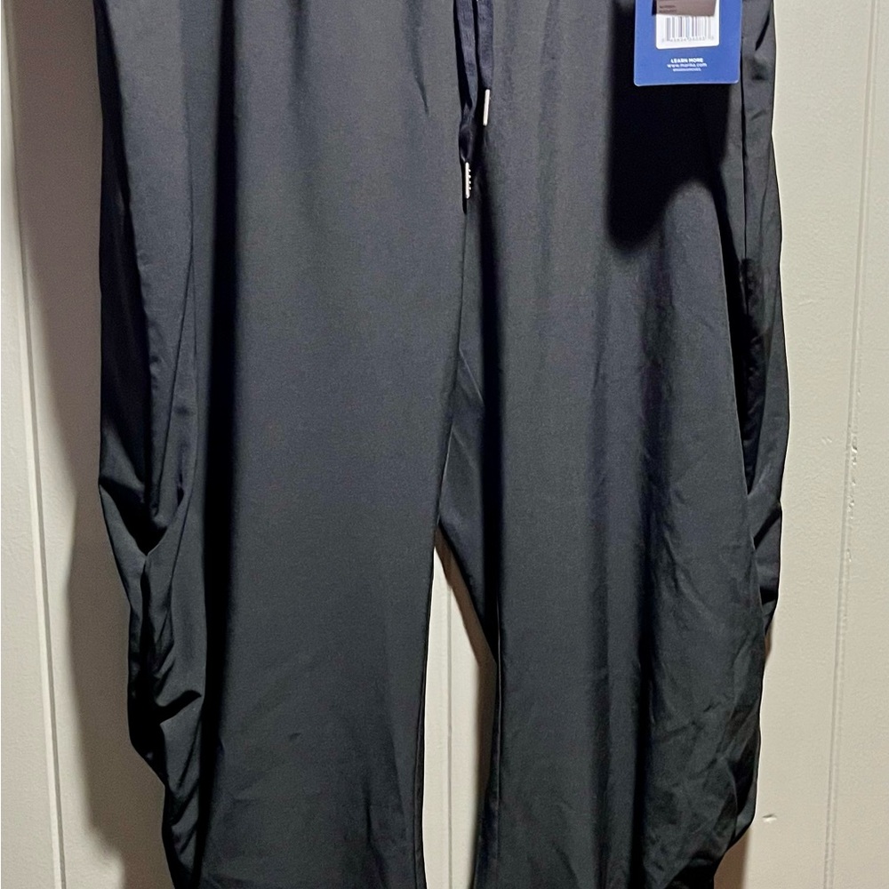 Marika Black Women’s XXL Joggers